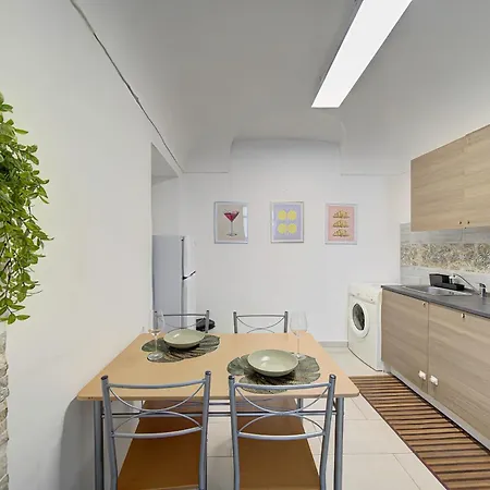 -quadrilatero- Bicerin 164 Apartman